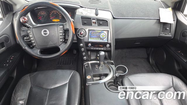 KG Mobility Kyron — interior