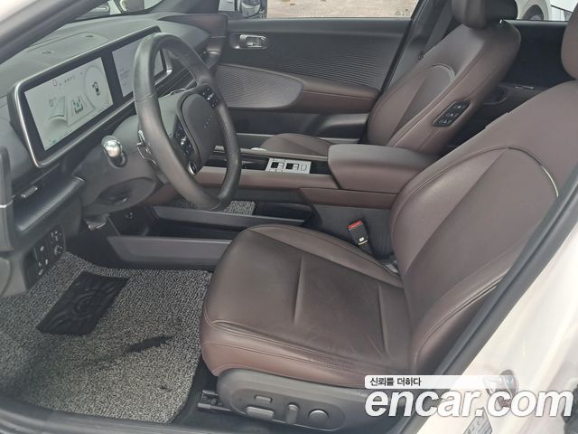 Hyundai IONIQ 6 — interior