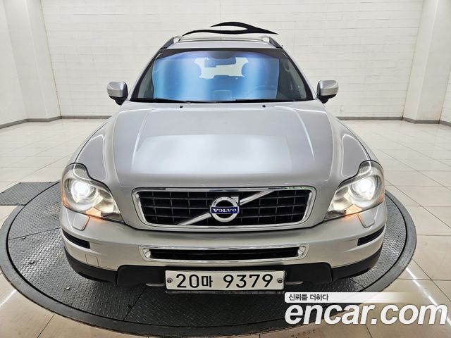 Volvo XC90 — exterior