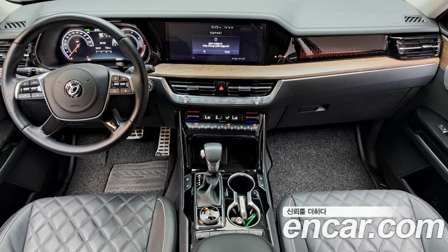 Kia Mohave — interior