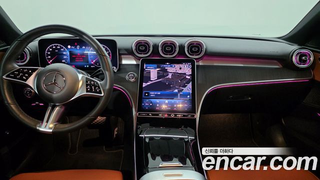 Mercedes-Benz C-Class — interior