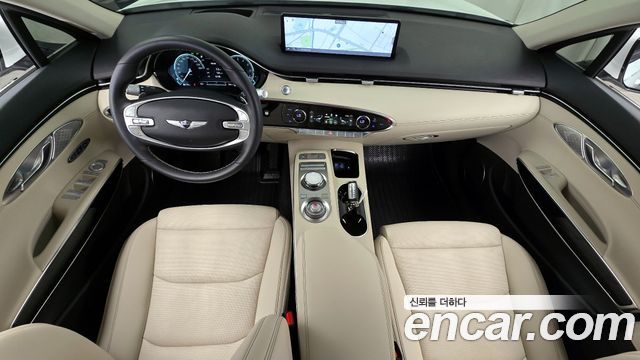 Genesis GV70 — interior