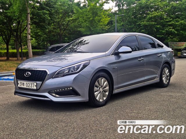 Hyundai Sonata — exterior