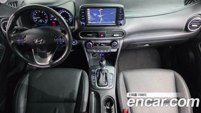 Hyundai Kona — interior