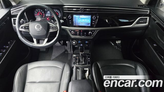 KG Mobility Korando — interior