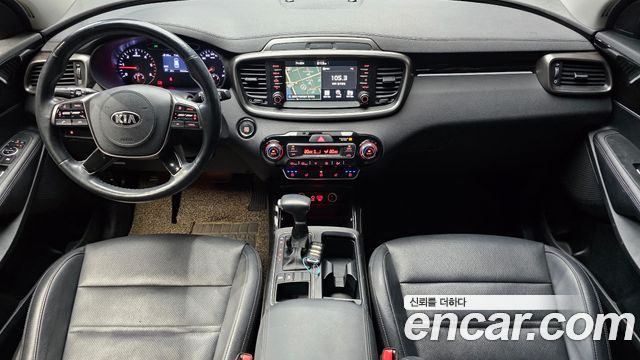 Kia Sorento — interior