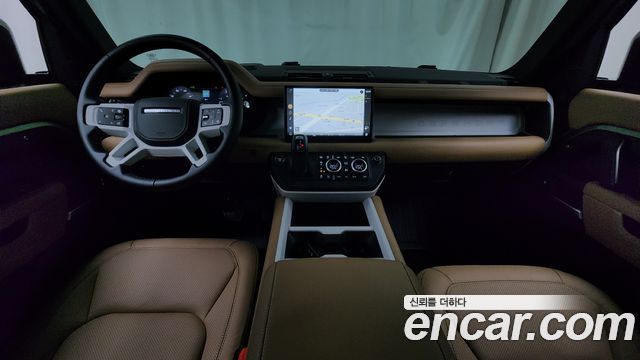 Land Rover Defender — interior