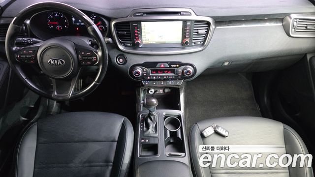 Kia Sorento — interior