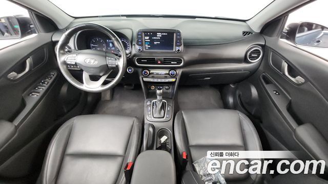 Hyundai Kona — interior