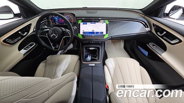 Mercedes-Benz E-Class — interior