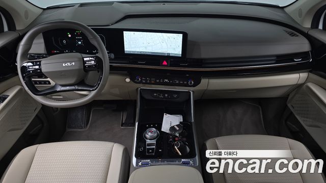 Kia Carnival — interior