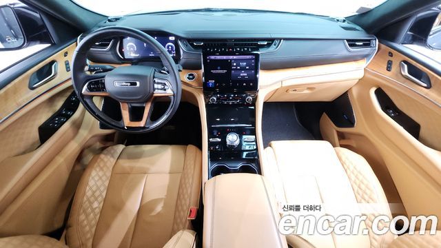 Jeep Cherokee — interior