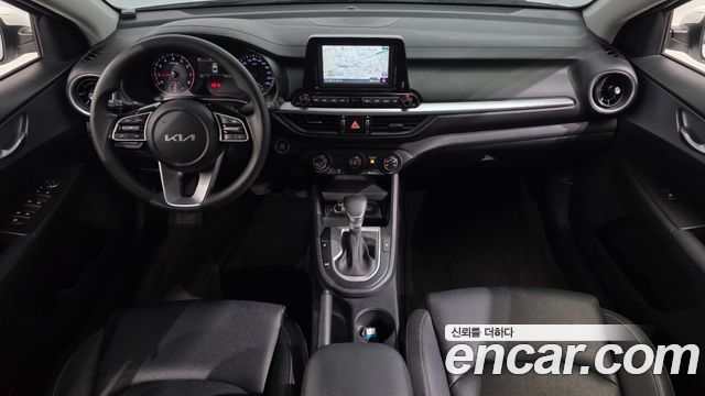 Kia K3 — interior