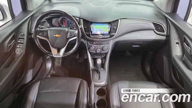Chevrolet Korea Trax — interior