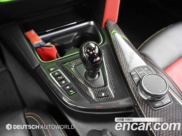 BMW M4 — interior