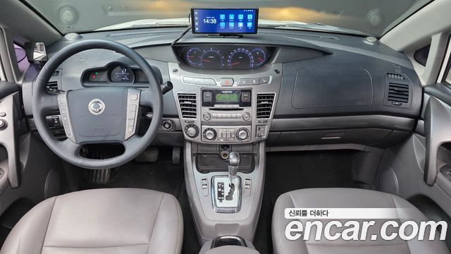 KG Mobility Korando — interior