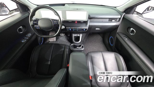 Hyundai IONIQ 5 — interior