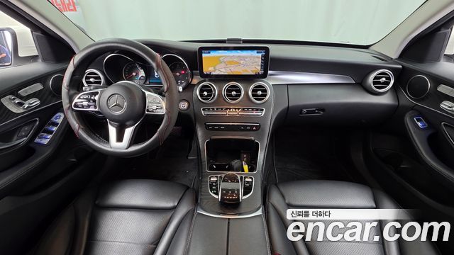 Mercedes-Benz C-Class — interior