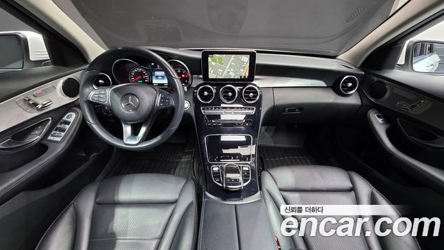 Mercedes-Benz C-Class — interior
