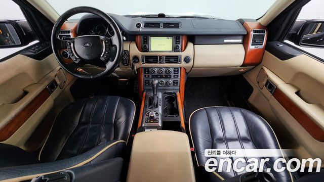 Land Rover Range Rover — interior