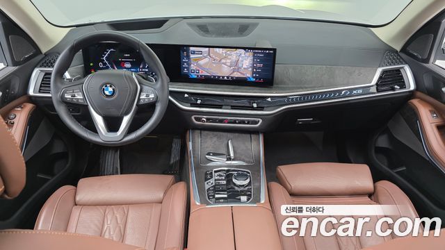 BMW X5 — interior