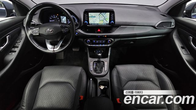 Hyundai i30 — interior