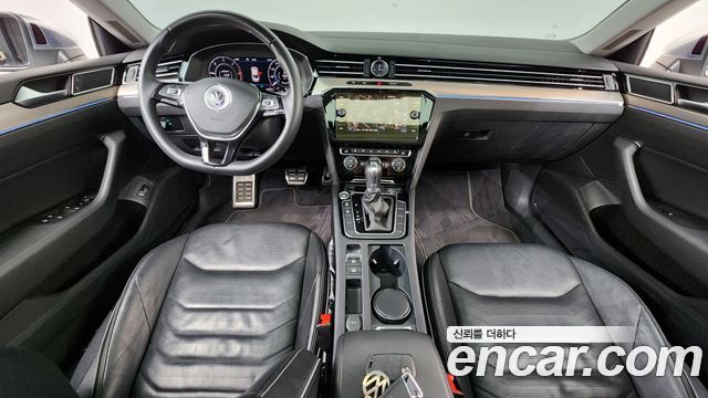 Volkswagen Arteon — interior