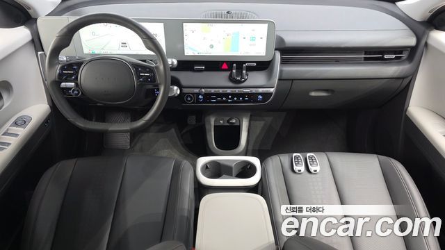 Hyundai IONIQ 5 — interior