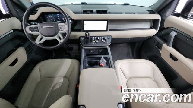 Land Rover Defender — interior