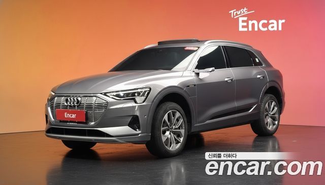 Audi e-tron — exterior