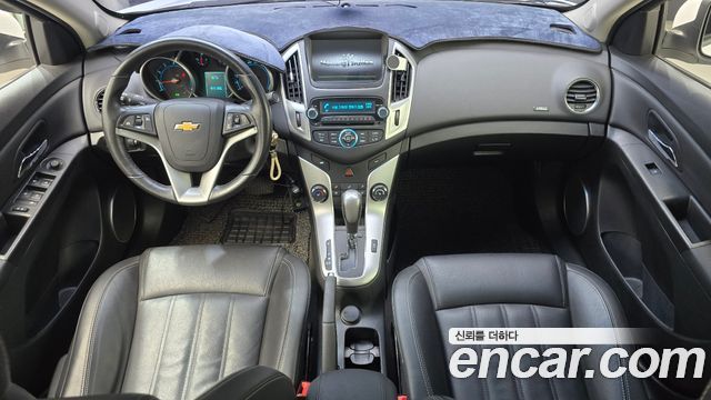 Chevrolet Korea Cruze — interior