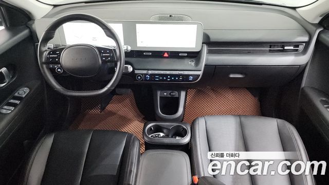 Hyundai IONIQ 5 — interior