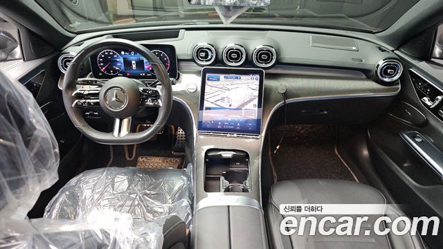 Mercedes-Benz C-Class — interior