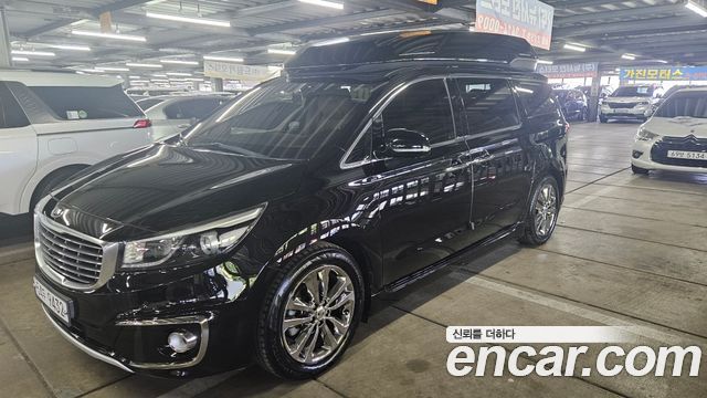 Kia Carnival — exterior