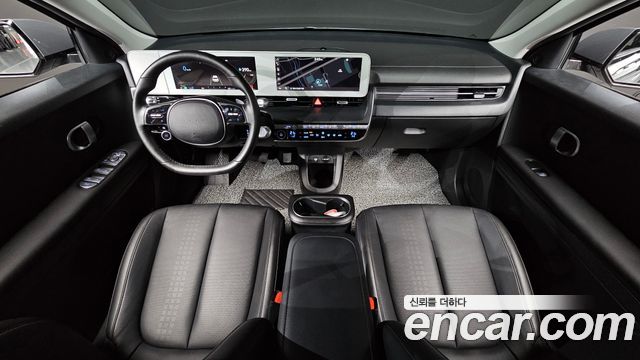 Hyundai IONIQ 5 — interior