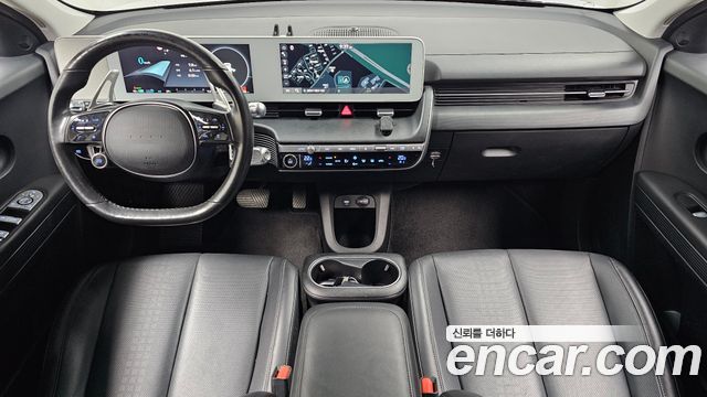 Hyundai IONIQ 5 — interior