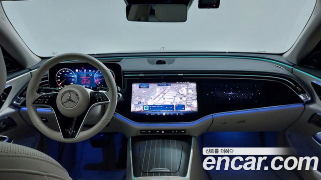 Mercedes-Benz E-Class — interior