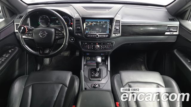 KG Mobility Rexton — interior
