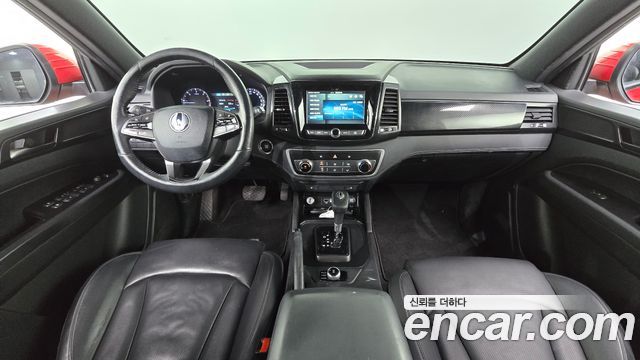 KG Mobility Rexton — interior