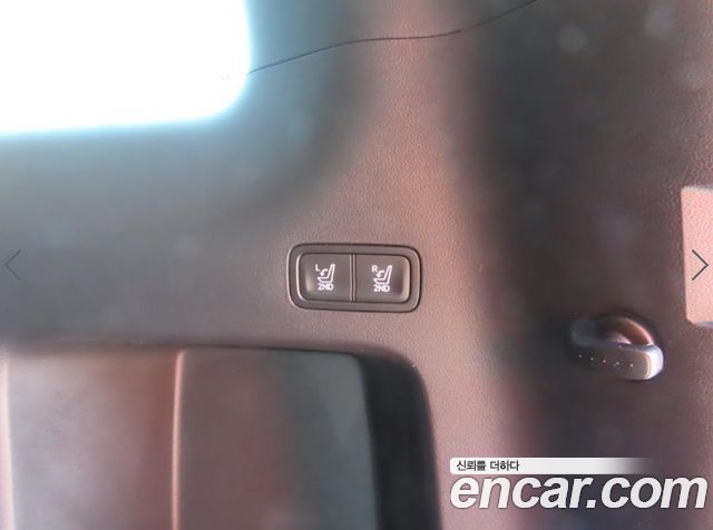 Hyundai Santa Fe — interior