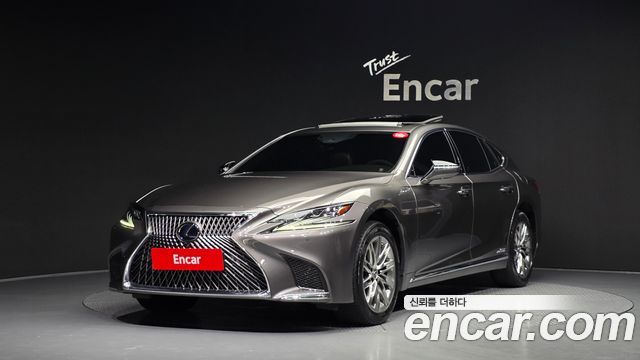 Lexus LS — exterior