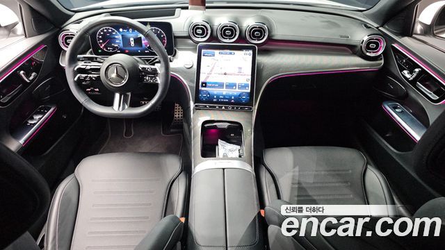 Mercedes-Benz C-Class — interior