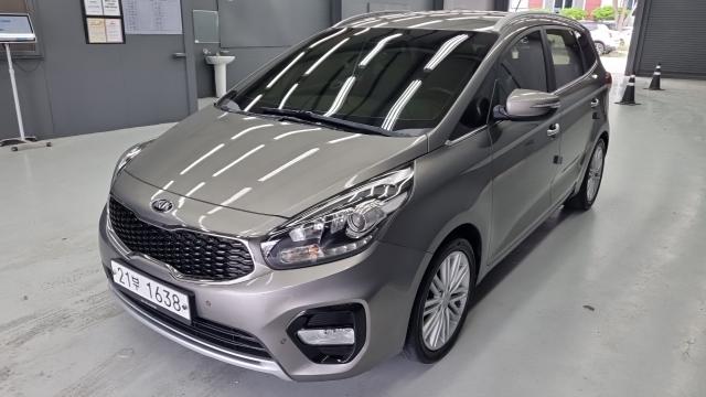 Kia Carens — exterior