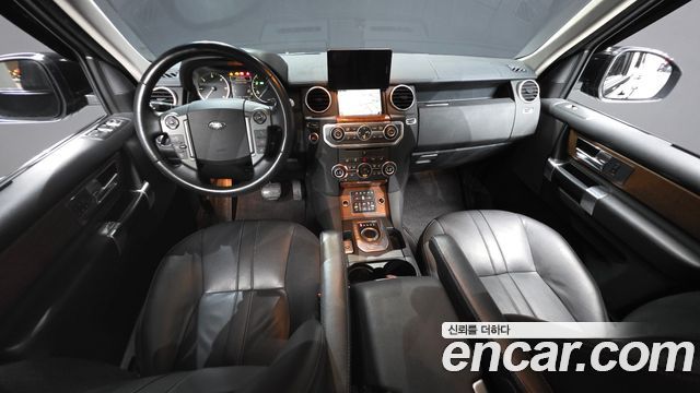 Land Rover Discovery — interior
