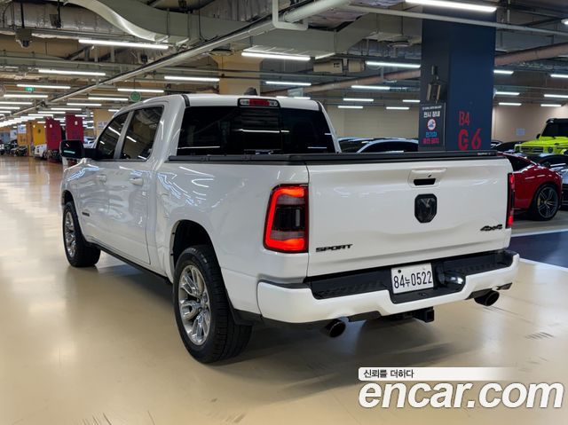 Dodge Ram Pickup — interior
