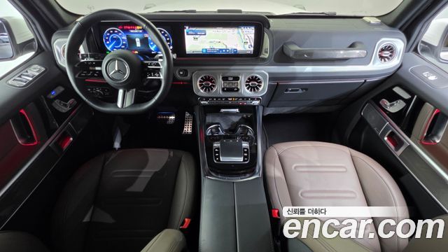 Mercedes-Benz G-Class — interior