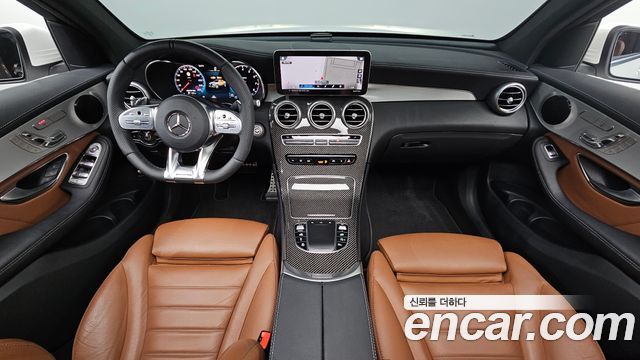 Mercedes-Benz GLC-Class — interior