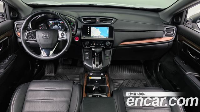 Honda CR-V — interior