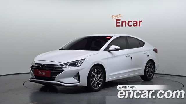 Hyundai Avante — exterior