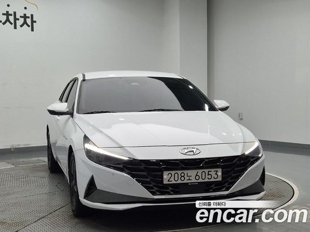 Hyundai Avante — exterior